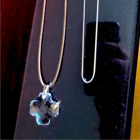 Swarovski Clear Crystal Cross Pendant - Picture 2 of 4